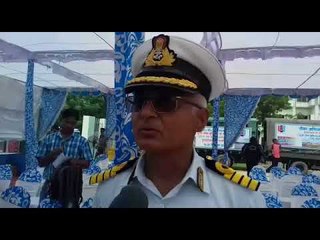 स्वच्छ गंगा का संदेश देने नाव से निकले एनसीसी कैडेट्स