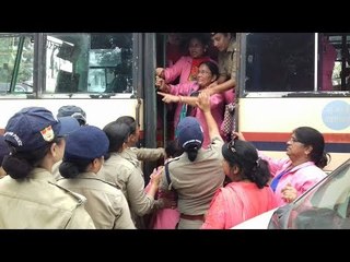 Download Video: देहरादून में ‘गुलाबी गैंग’ का सचिवालय कूच II Asha Worker arrested in Dehradun