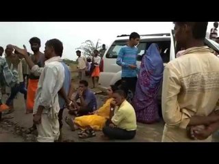हमीरपुर में नाले में बह गए डॉक्टर और एमआर II Doctors and MR flushed in the drain in Hamirpur