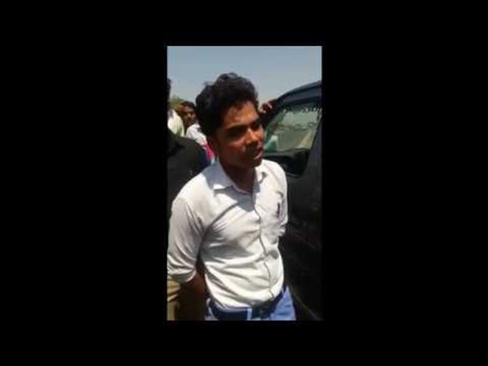 बाइक सवार तीन बदमाशों ने पंप मैनेजर से 25 लाख लूटे II looted 25 lakh from pump worker in mathura