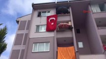 Bursa-Şehit Pilot Yüzbaşı Bal'ın Babaevi Türk Bayrakları ile Donatıldı