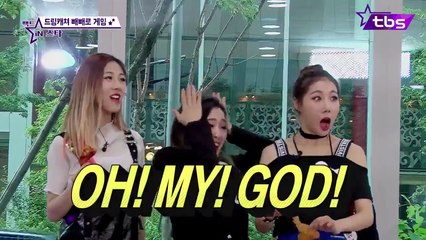 [ENG SUB] DREAMCATCHER SuA bit Siyeon lips!? - Pepero Games