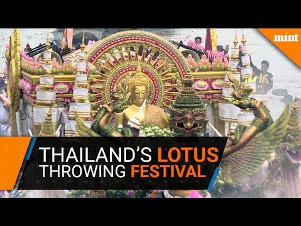 Thailand’s Lotus throwing festival