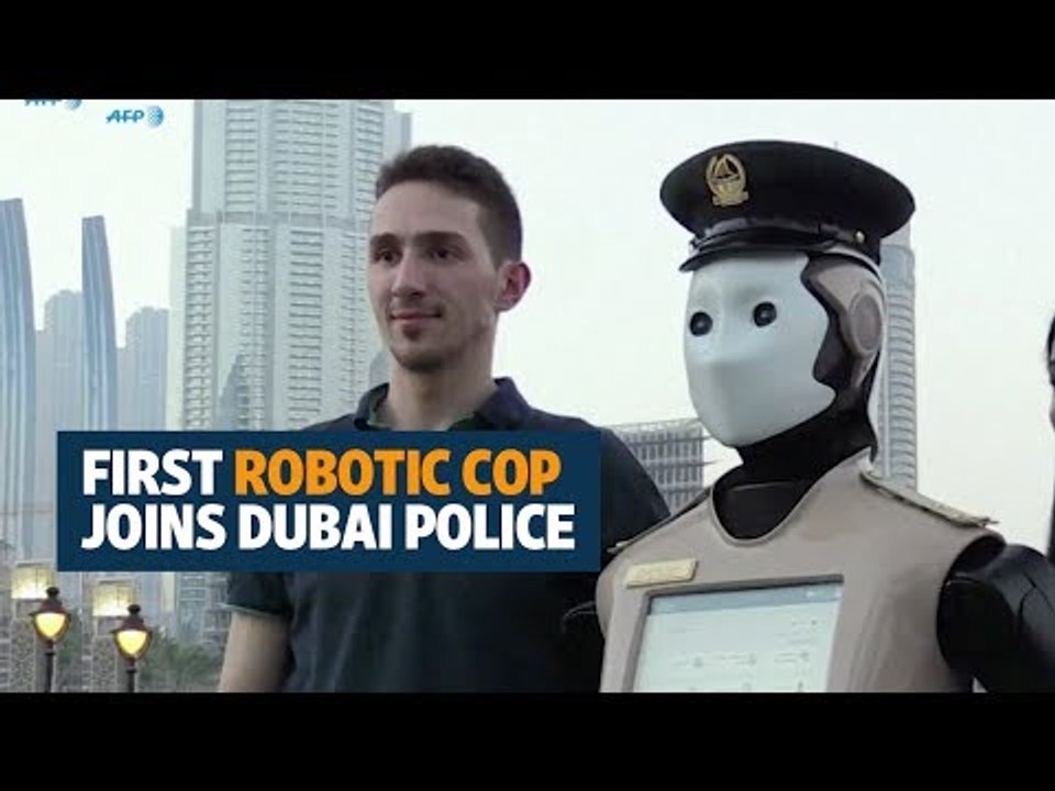 First robotic cop joins Dubai police