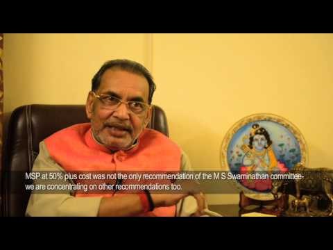 Of nearly 500 farmer suicides last year, 411 were in Maharashtra: Radha Mohan Singh