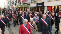150 élus augerons manifestent contre la fermeture du tribunal de Lisieux