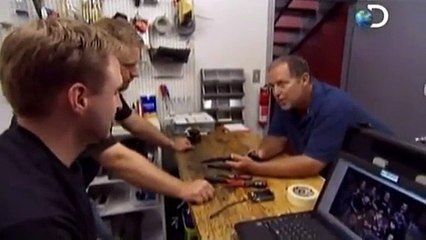 Aficionados A Las Armas - T2 - 03 - Lanzagranadas con Silenciador - Discovery Channel (2011)