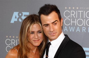 Jennifer Aniston 'está tranquila' tras su separación de Justin Theroux