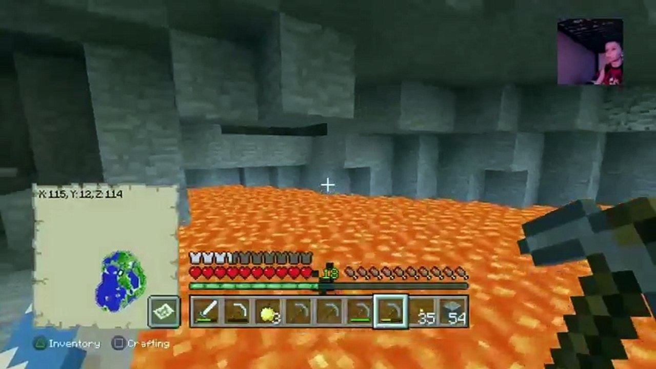 Minecraft finding Dimonds (63)