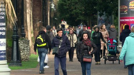 Kremlin busca voto de la "generación Putin", sin hacer campaña