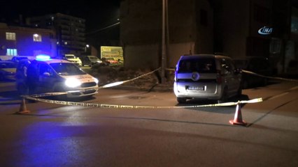 1 motosiklete 4 kişi binen Afgan aileye otomobil ile çarptı: 4 yaralı