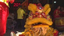 Chile danza al son de los tambores chinos para recibir el Año Nuevo