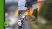 Violente explosion d'un camion transportant des bonbonnes de gaz sur une nationale en France