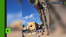 Un hélicoptère de police atterrit sur la plage de Santa Monica après une alerte à la bombe