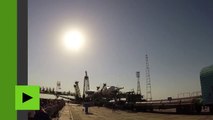 Time lapse de l’installation du vaisseau spatial Soyouz au cosmodrome de Baïkonour