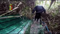 Vigne et Kalachnikov : la police italienne capture deux chefs mafiosi terrés dans leur bunker