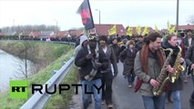 Calais : une manifestation pro-migrants dégénère