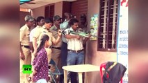 Un léopard dans une école en Inde : le félin mord un officier (images impressionnantes)