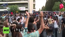 Un journaliste de RT gazé lors de la manifestation anti-austérité à Athènes