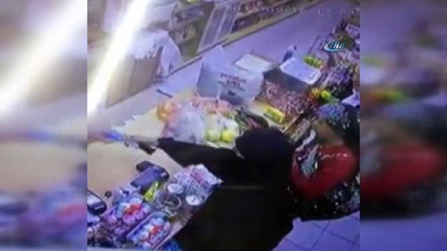 Sadaka kutusu hırsızlığı kamerada