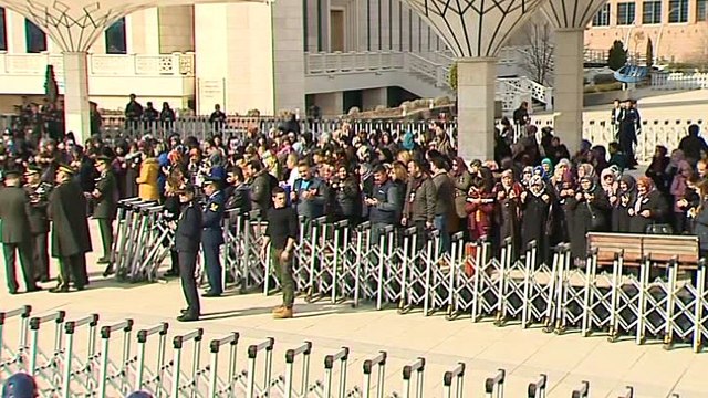 İzmir'de düşen eğitim uçağında şehit olan Havacı Üsteğmen son yolculuğuna uğurlanıyor