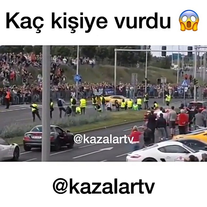 Show Yapacam Diye Seyircileri Ezdi
