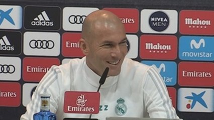 Zidane admite que entrenar al Real Madrid es "muchísimo desgaste"