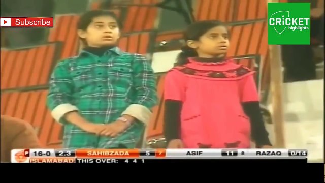 Abdul Razzaq GOOD Bowling Karty Howy -PSL 3