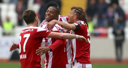 Sivasspor Sahasında Osmanlıspor'u 3-2 Yendi