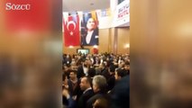 AKP kongresinde ortalık karıştı.