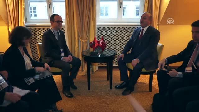 Dışişleri Bakanı Çavuşoğlu, Arnavutluk Dışişleri Bakanı Bushati ile Görüştü