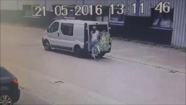 Envoyer un texto à vélo... Risqué!