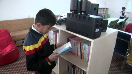 Semt kütüphanelerinde hem öğreniyorlar hem eğleniyorlar - HAKKARİ