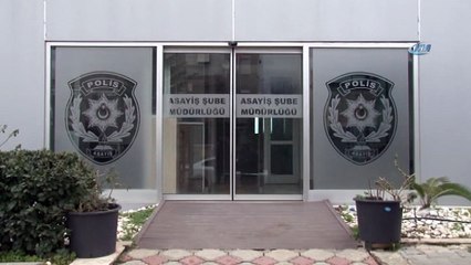 Genç kadına uçak kaçırtan kapkaç güvenlik kamerasında