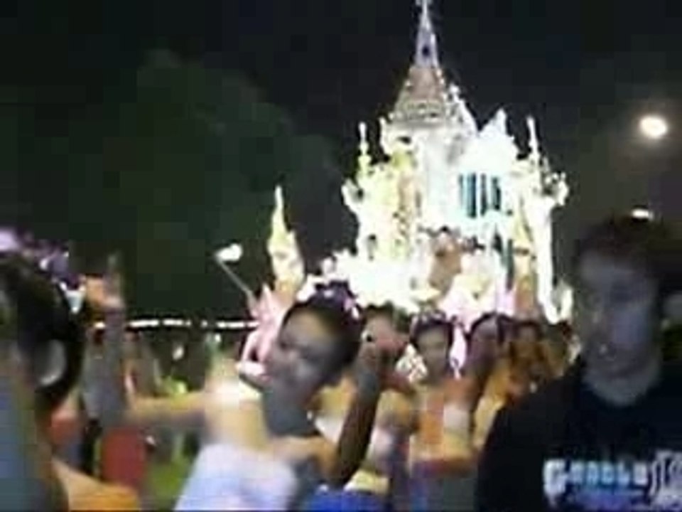 2007 Loi Krathong Song & Dance in ChiangMai Thailand