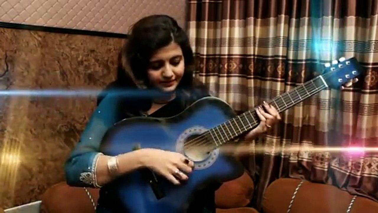Kashmala_Gul_Pashto_New_Songs_2017_Kashmala_Gul_Tapy_Tappy