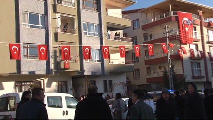 Descargar video: Başkent şehidini dualarla memleketine uğurlandı