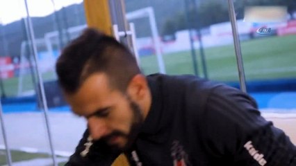 Pepe ve Negredo, Lewandowski'yi aradı