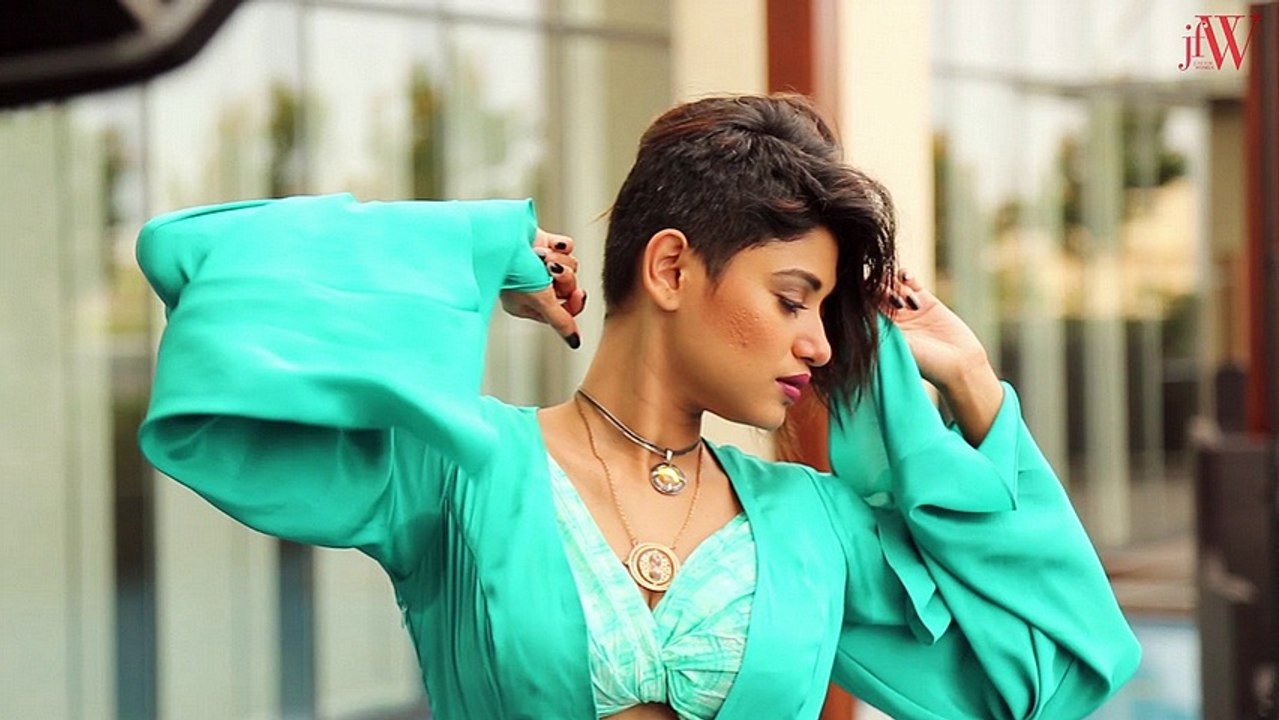 Oviya | Oviya helen | Oviya lesbian  | Oviya in biggboss | Oviya love | Oviya and simbu | Oviya hot | oviya biggboss | Oviya movies