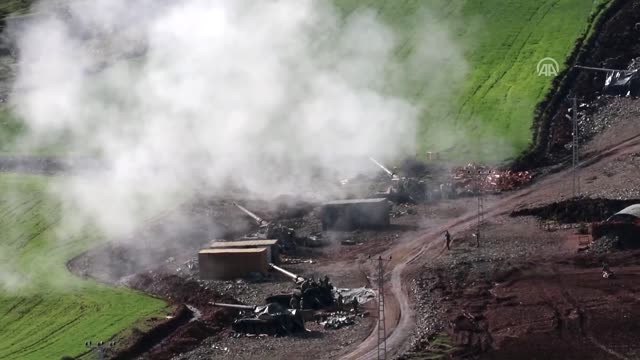 Zeytin Dalı Harekatı - Terör Mevzileri Topçu Birliklerince Ateş Altına Alındı