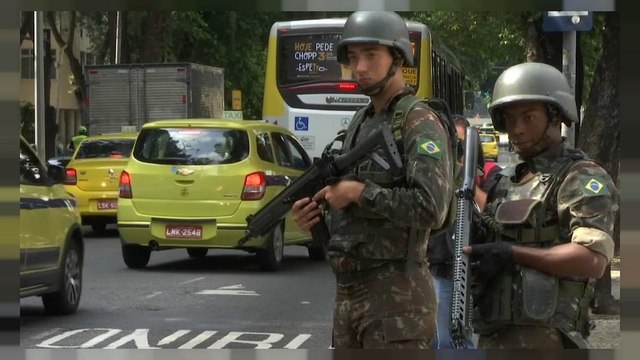 Порядок в Рио-де-Жанейро обеспечит армия