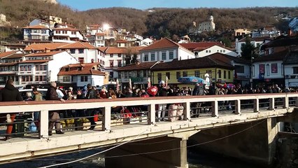 Momente nga festimi i 10 vjetorit të Pavarësisë së Kosovës nga xhamitë e Prizrenit...