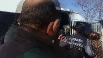 Uyuşturucu taciri kucağındaki bebeği ile adliyeye sevk edildi