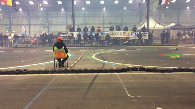 Mini-bolides à Brezillet