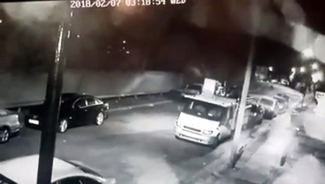 La mauvaise idée d'ecrire un sms en faisant du vélo... Gamelle douloureuse