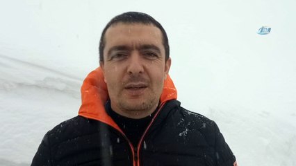 Bahçesaray yolunda karla mücadele