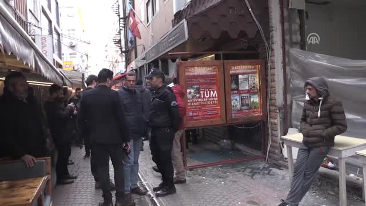 Karşıt Görüşlü Gruplar Arasında Kavga