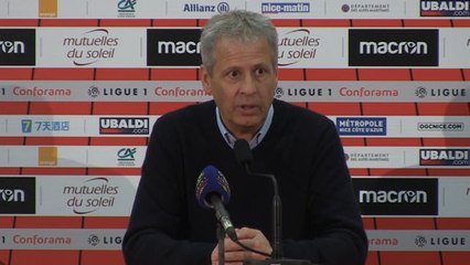 26e j. - Favre : "Ne pas se chercher des excuses avec les penalties"