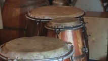 Luthier de tambores, la figura que sostiene esencia carnaval uruguayo