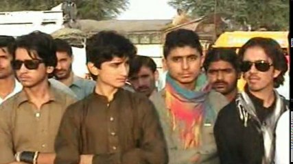 Spin makh day cha khola laga walay di Wasam marwat beautiufl song boys dance attan Nasar ullah rubhi attan song